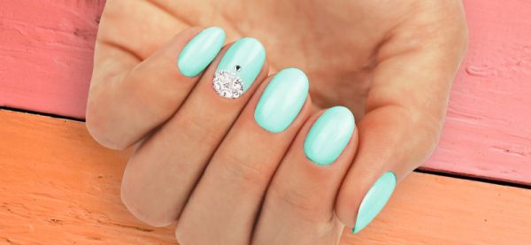 Wear the colors of spring and summer on your nails! Crystal Nails’ spring/summer trend colorways are here!